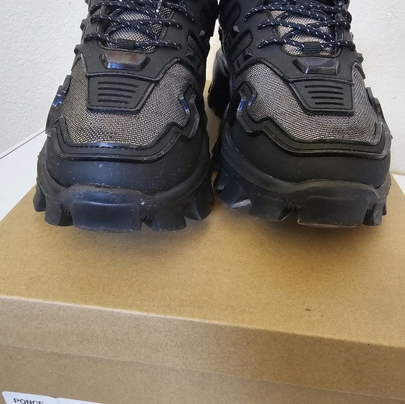 Steve Madden - Picture 5 of 9